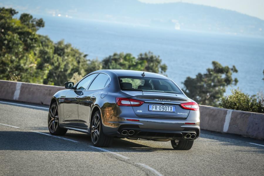  Maserati Quattroporte S Q4 GranSport (M156) 2017 года  (фото 22 из 41)